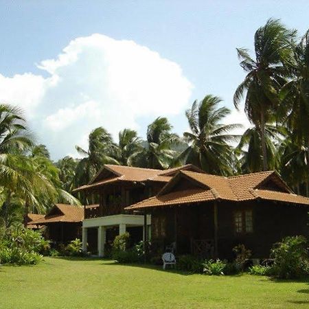 D'Coconut Island Resort Besar Island  Экстерьер фото